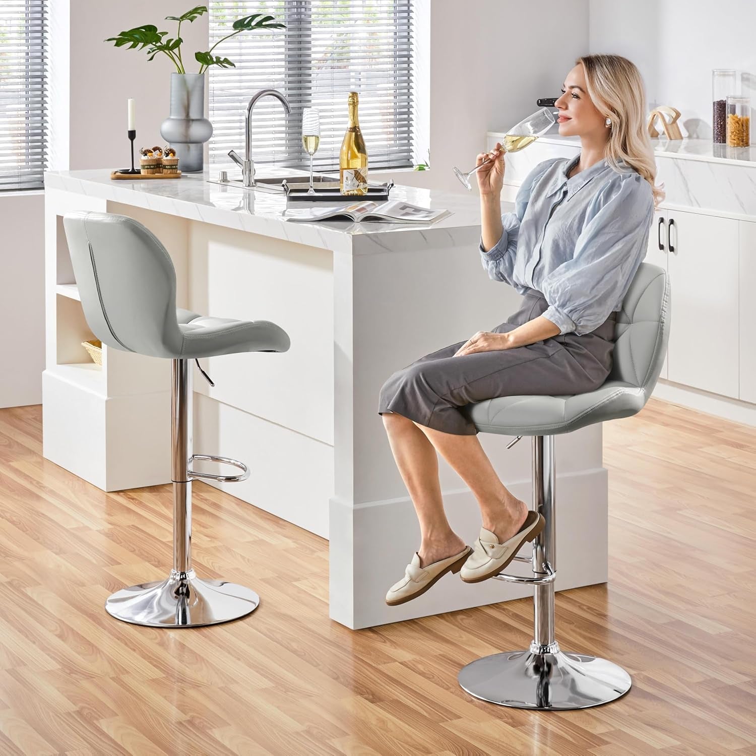 Elegant PU Leather Swivel Bar Stools Set of Four