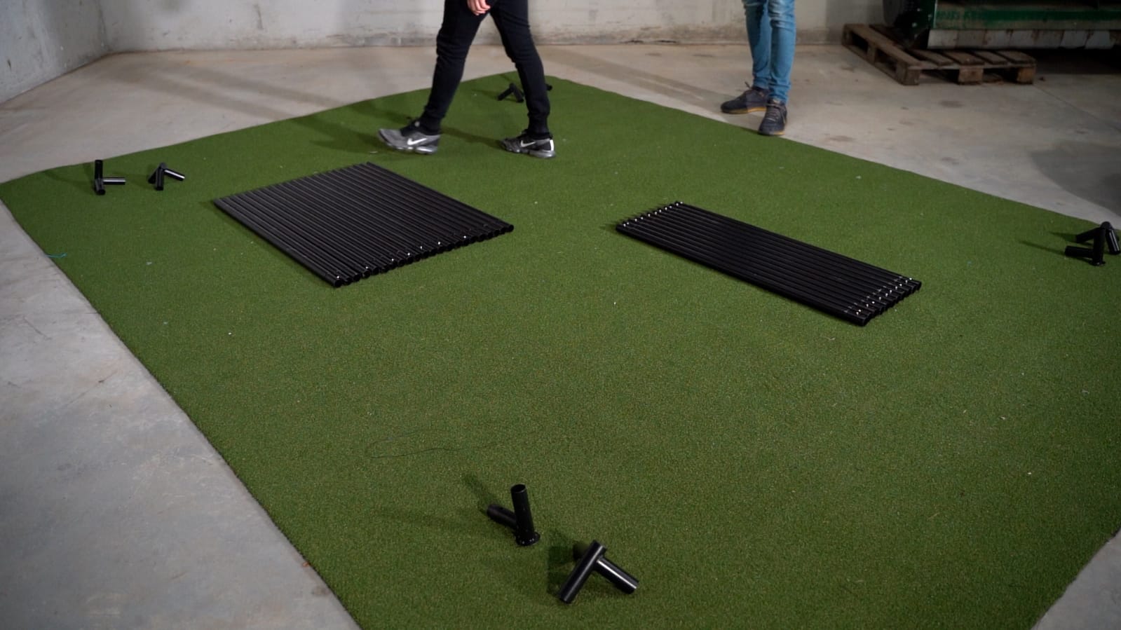 SimBox Golf Simulator Enclosure with Pro Impact Screen, Frame & Free Side Barriers